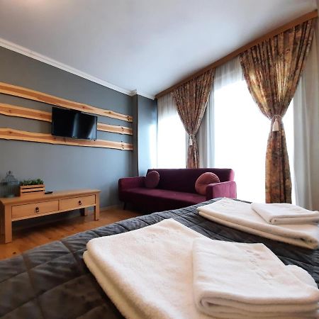Casa Dea Aparthotel เวลีคอเทอร์โนโว ภายนอก รูปภาพ