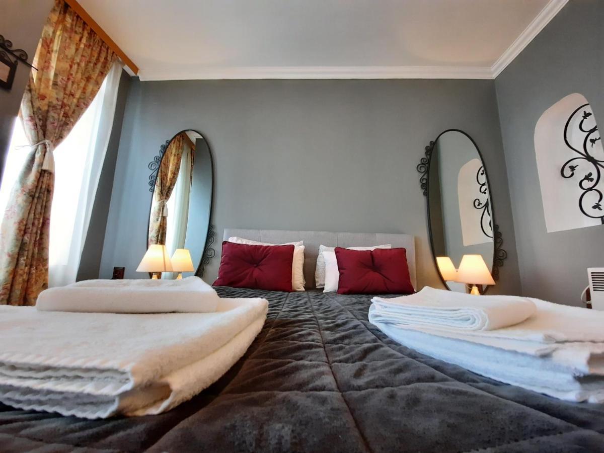 Casa Dea Aparthotel เวลีคอเทอร์โนโว ภายนอก รูปภาพ