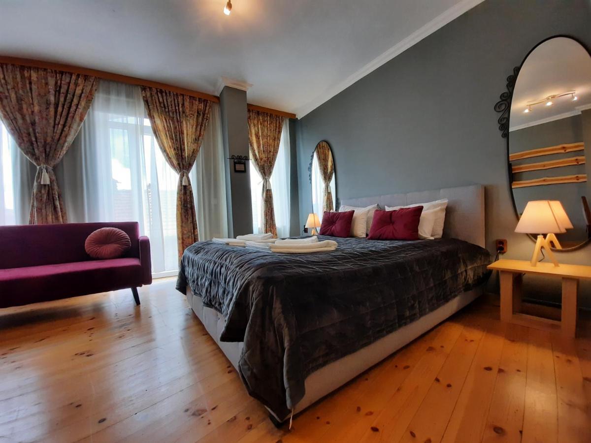 Casa Dea Aparthotel เวลีคอเทอร์โนโว ภายนอก รูปภาพ